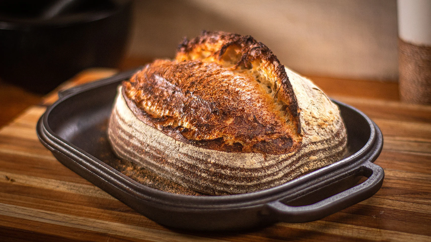 Easy Homemade Sourdough: A Simple No-Knead Recipe for Beginners